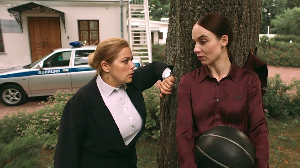 Анна Снаткина В Ночной Рубашке – На Солнечной Стороне Улицы 2011