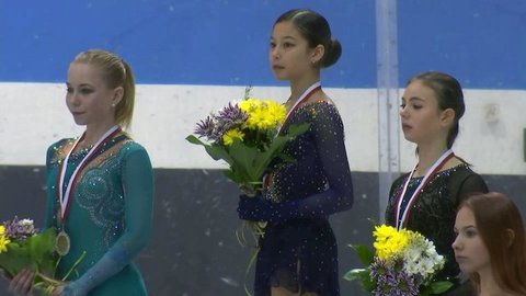 Церемония награждения. Девушки. Baltic Cup. Гран-при по фигурному катанию среди юниоров 2019/20