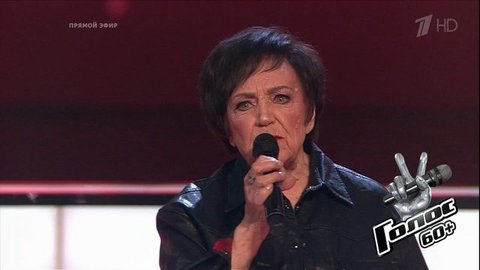 Людмила Пахомова читает стихи о войне. Голос 60+. Финал. Второй сезон. Фрагмент выпуска от 04.10.2019