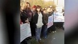 На Украине внимание к своим проблемам попытались привлечь учителя