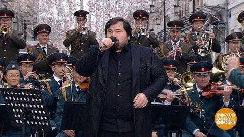 Шарип Умханов и Образцово-показательный оркестр войск национальной гвардии Российской Федерации. Доброе утро. Фрагмент выпуска от 07.11.2019