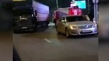В Волгограде фура с отказавшими тормозами снесла легковые автомобили на проезжей части