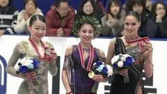 Церемония награждения. Женщины. NHK Trophy. Гран-при по фигурному катанию 2019/20