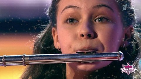Титулованная флейтистка Амелия Гатина. Лучше всех! Фрагмент выпуска от 01.01.2020