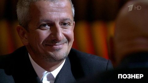 «Сирано в пижаме? Ну и что!» — Константин Богомолов поспорил с Владимиром Познером о том, как можно и нельзя ставить спектакли. Познер. Фрагмент выпуска от 03.02.2020