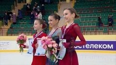 Церемония награждения. Девушки. Первенство России по фигурному катанию среди юниоров 2020