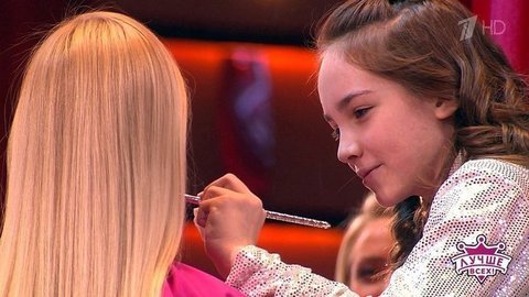 Опытная арт-визажист Василиса Красавина. Лучше всех! Фрагмент выпуска от 22.03.2020