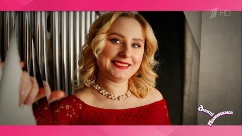 Кристина: временно не работает, пытается организовать свой бизнес, смотрит передачи про реслинг. Давай поженимся! Фрагмент выпуска от 31.03.2020