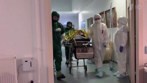 В России за последние сутки коронавирус обнаружен у почти полутора тысяч человек