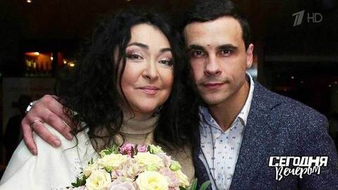 «Ты боишься остаться один и начинаешь ишачить на эти отношения», — Лолита о браке с Дмитрием Ивановым. Сегодня вечером. Фрагмент выпуска от 25.04.2020