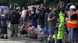 В США местные власти готовы выполнять требования толпы, лишь бы не доводить до беспорядков