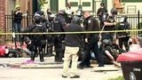 В Америке этот вечер принес новость о том, что на трое суток вводится комендантский час в Луисвилле