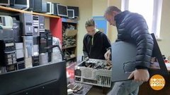 Нужен компьютер? Вам к Сереже! Доброе утро. Фрагмент