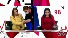 За воротами особняка: издевательства над домработницей попали на видео. На самом деле