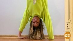 С ног на голову. Доброе утро. Фрагмент