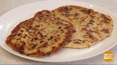 Сырная лепешка с зеленью. Доброе утро. Фрагмент
