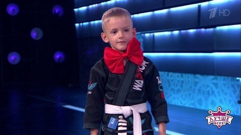 Чемпион по джиу-джитсу Арсений Попов. Лучше всех! Фрагмент