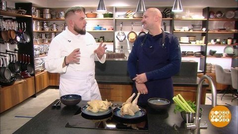 "Фермерская" курочка: и что в ней фермерского? Доброе утро. Фрагмент