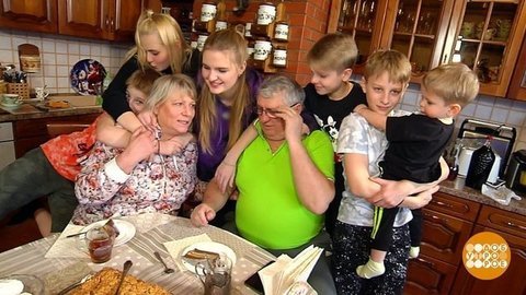 Без бабушек и дедушек — никуда! Доброе утро. Фрагмент