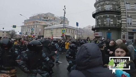 События 23 января; ошибки пластических хирургов; алкоголь шаговой доступности. Человек и закон