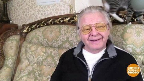 Юрий Антонов и его кот Паша. Доброе утро. Фрагмент
