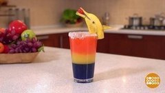 Трехслойный праздничный коктейль. Доброе утро. Фрагмент