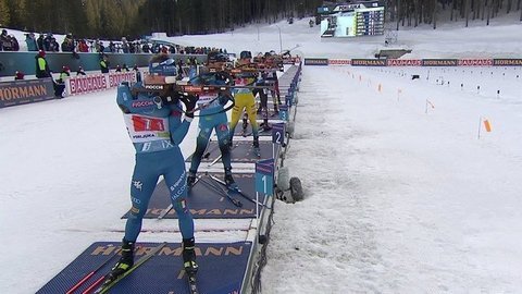 Российские биатлонисты поборются за медали в эстафетных гонках на чемпионате мира в Словении