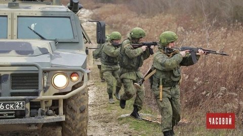 Солдаты-срочники. Часовой