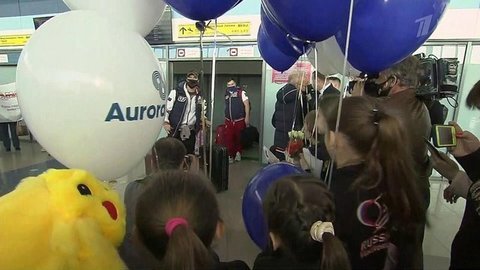 Сборная России после триумфа в Японии на командном ЧМ по фигурному катанию возвращается домой