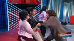 «Куда вы смотрели, сволочи?» - гостьи студии устроили массовую драку. Мужское / Женское. Фрагмент