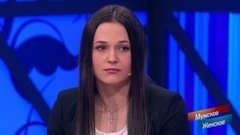 "Ко мне девушка приходила в роддом, предлагала обналичить маткапитал" - героиня рассказывает о мошеннической схеме. Мужское / Женское. Фрагмент