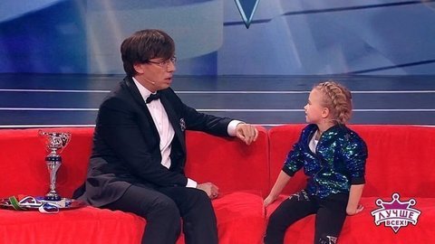 «Саша Трусова немножко не выезжает». Фигуристка Настя Зуева призналась, какие элементы ей хотелось бы делать лучше своего кумира. Лучше всех! Фрагмент