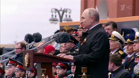 О единстве людей всех национальностей и вероисповеданий, фронта и тыла говорил президент на параде в честь 76-й годовщины Победы