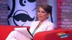 «Мы видели всякое, но это абсолютная комедия!» Чиновник сбежала от съемочной группы через окно. Мужское / Женское. Фрагмент