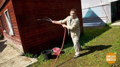 Дмитрий Талабуев защищается от пожара. Доброе утро. Фрагмент