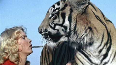 Маргарита Назарова. Женщина в клетке. Документальный фильм к 60-летию комедии «Полосатый рейс». Анонс