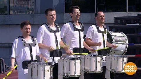 «Vasiliev Groove» и шоу-группа «Freestyle Sport». Доброе утро. Фрагмент