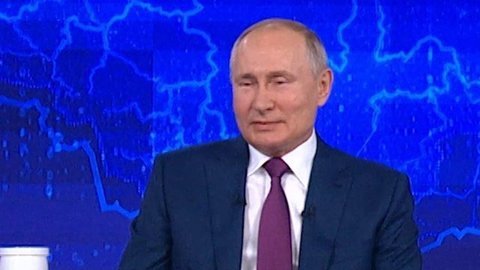 «Я привился вакциной „Спутник V“, — Владимир Путин рассказал о собственном опыте вакцинации. Фрагмент Прямой линии 2021