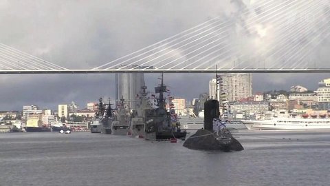 В День Военно-морского флота по всей стране проходят торжества и праздничные мероприятия