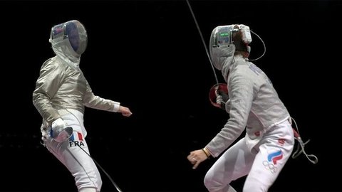 В восьмой день Олимпиады российские спортсмены завоевали командное золото в женской сабле и две медали в стрельбе