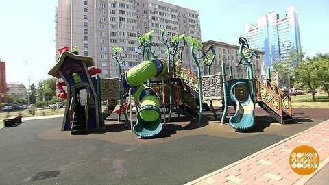 Детская площадка должна быть безопасной. Доброе утро. Фрагмент