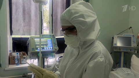 Врачи настоятельно рекомендуют сделать прививку от коронавируса и гриппа