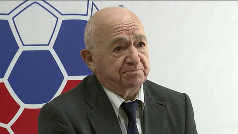 Поздравления с днем рождения принимает легенда отечественного футбола Никита Симонян