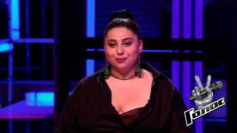 Флора Бичахчян: "Я пою, пишу свои песни, преподаю вокал"