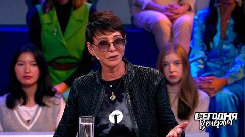 «Я закрыла глаза и дальше такое началось», — Ирина Хакамада рассказывает о посещении Иволгинского дацана. Сегодня вечером. Фрагмент
