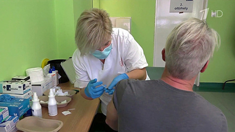 В России за сутки выявили 33 796 новых случаев COVID-19