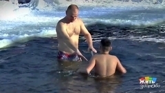 Закаливание убивает иммунитет? Жить здорово! Фрагмент