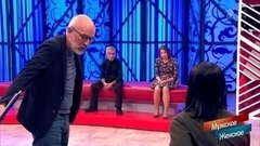 «Я с золотой ложкой во рту родился?» В студии разгорелся конфликт между Александром Гордоном и героиней шоу. Мужское / Женское. Фрагмент