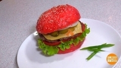 Прекрасный красный бургер. Доброе утро. Фрагмент