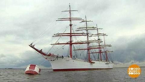 Легендарные корабли ВМФ России. Праздничный канал. Фрагмент